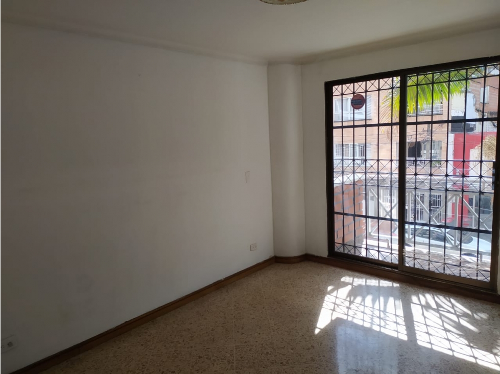 Se vende Apartamento Dúplex en Laureles Santa Teresita ,Medellín