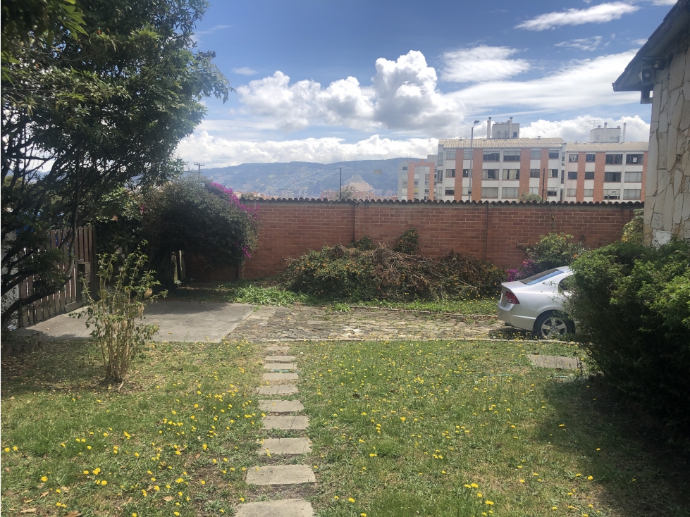 Casa - Lote en Venta en Colina de Suba, Bogotá